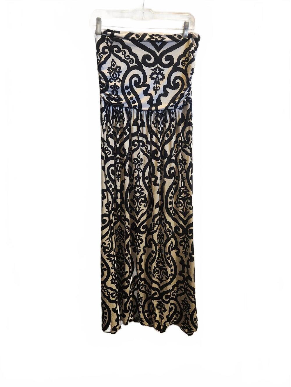 Vanilla Bay Strapless Black and White Design Maxi Dress. No size tag.